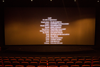 凯发K8国际党委组织召开《长津湖》观影活动